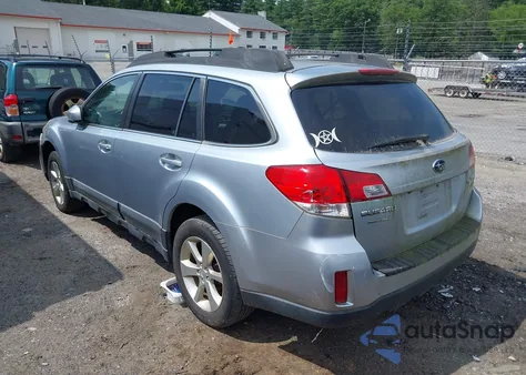 2013 Subaru Outback 2.5I Premium z USA, uszkodzony, nr VIN 4S4BRBGC0D3257363